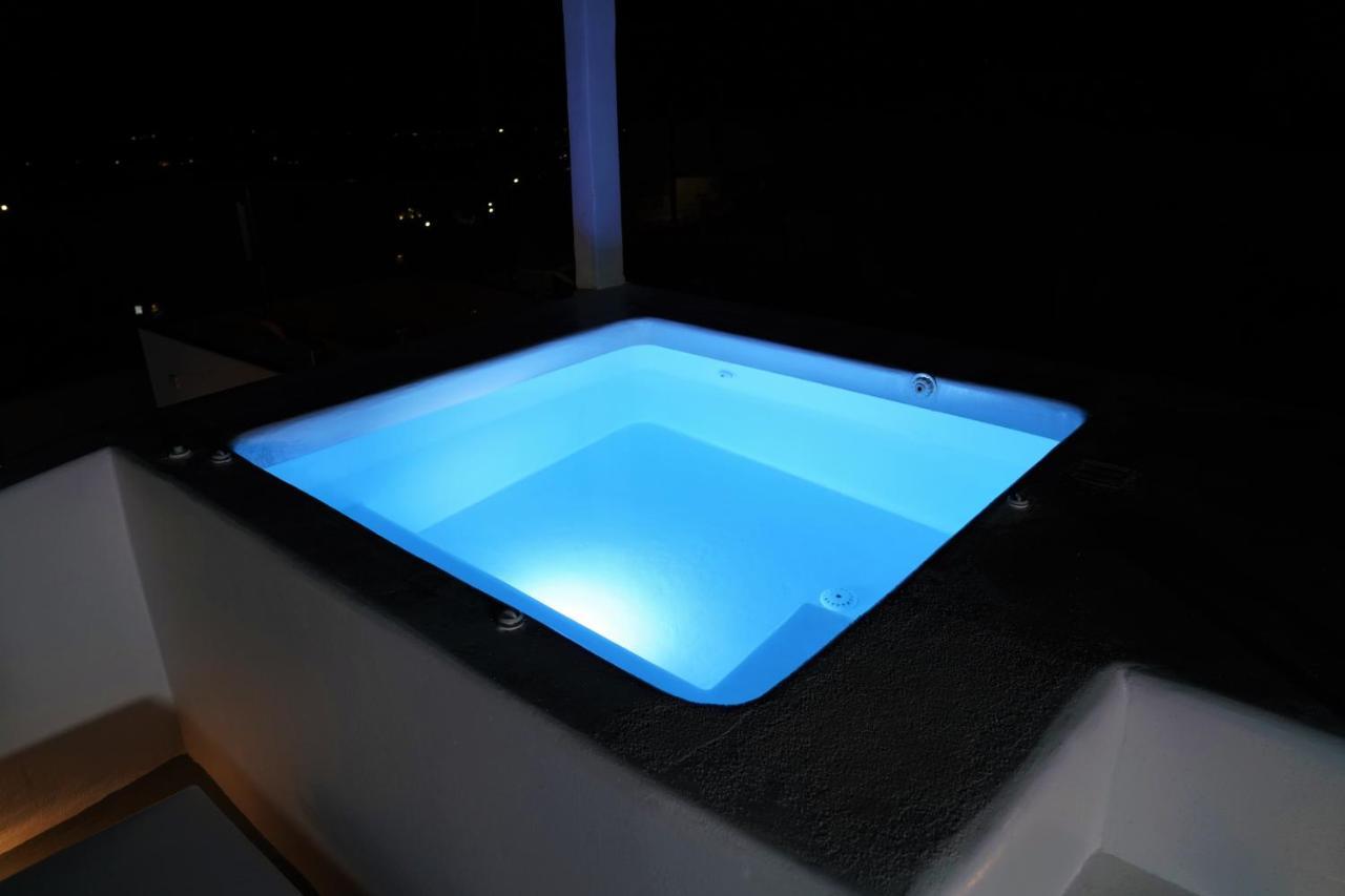 Oinos Luxury Suites Foinikiá 외부 사진