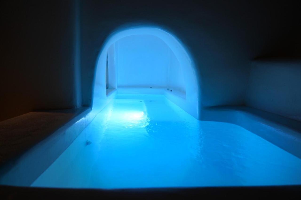 Oinos Luxury Suites Foinikiá 외부 사진