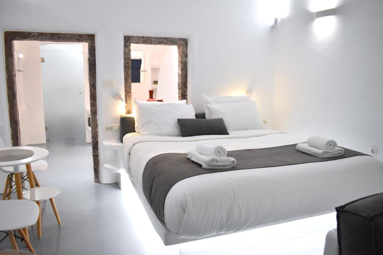 Oinos Luxury Suites Foinikiá 외부 사진