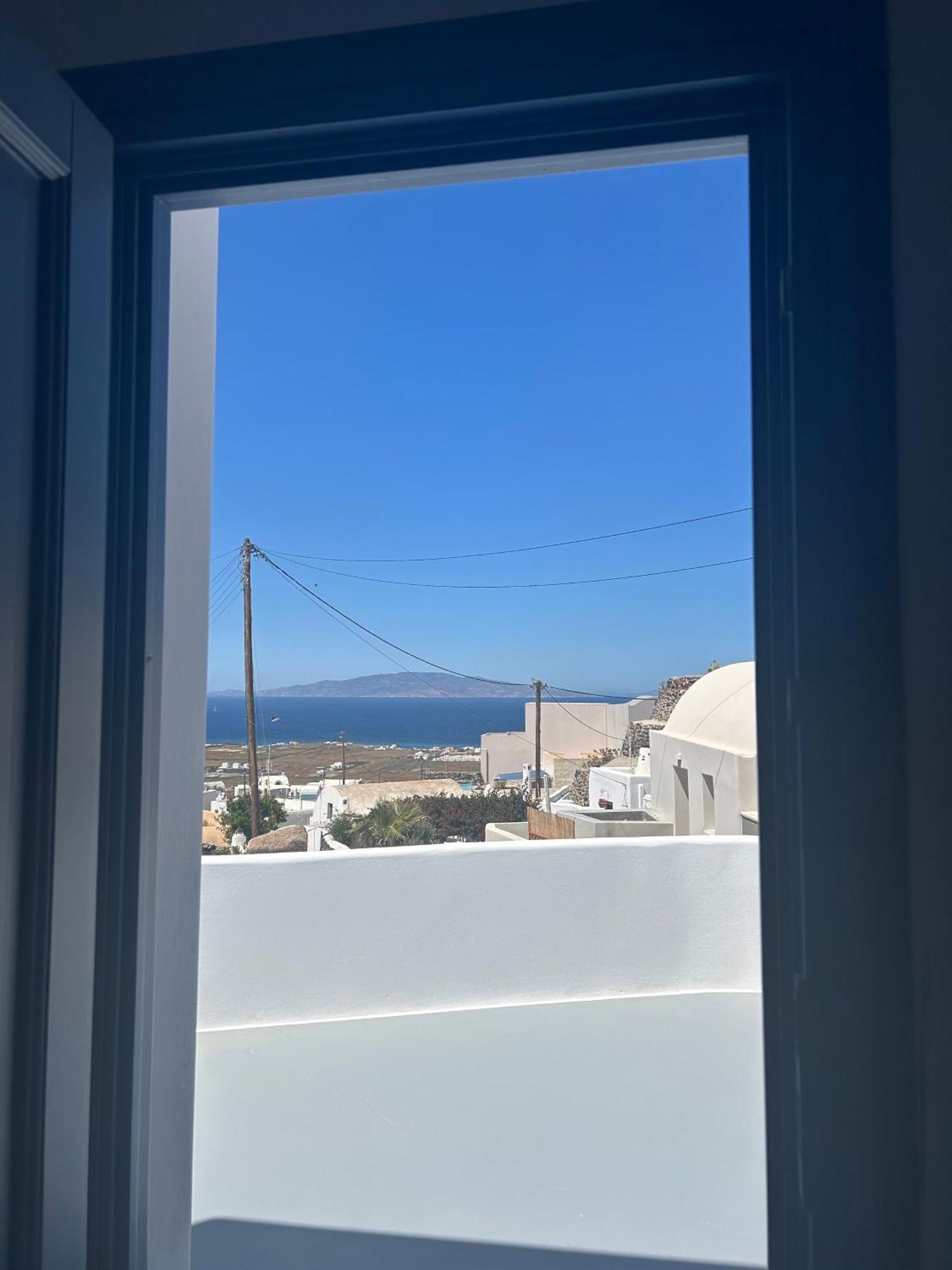 Oinos Luxury Suites Foinikiá 외부 사진