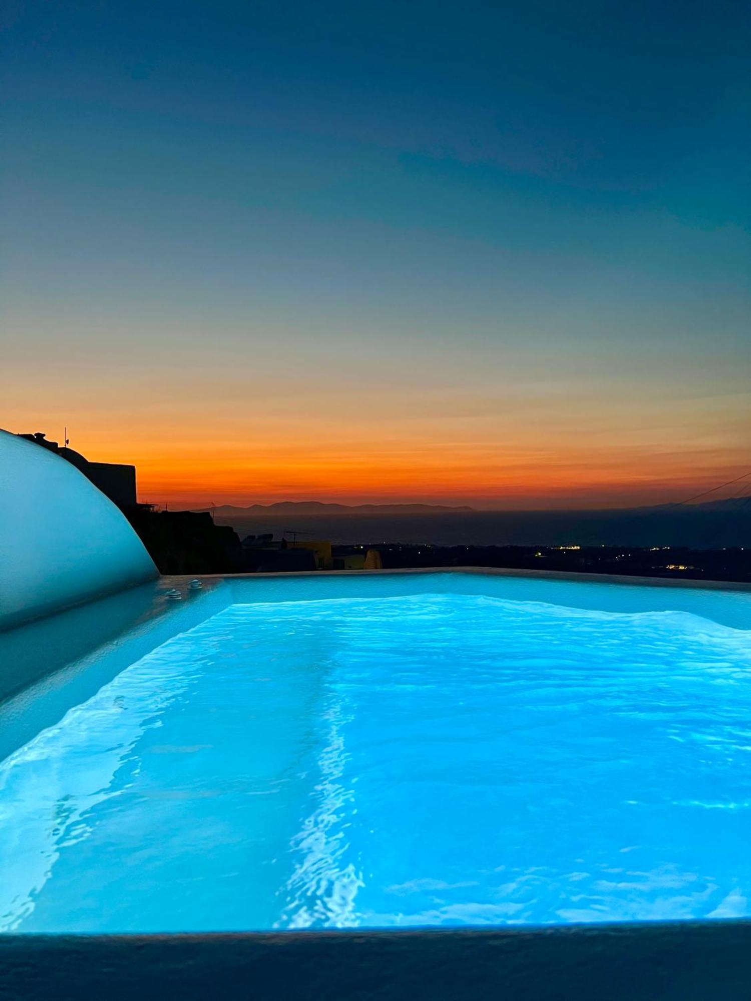 Oinos Luxury Suites Foinikiá 외부 사진